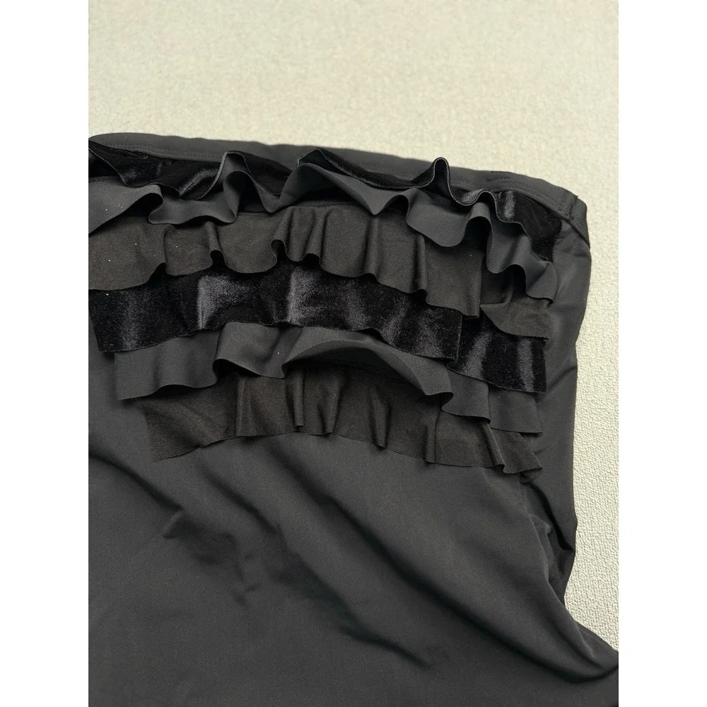 Spanx Size 8 One-piece Swimsuit Black Ruffle Strapless